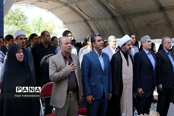 کاروان مهر با نشاط با هدف توزیع وسایل و تجهیزات ورزشی مدارس شهرستان‌های استان تهران