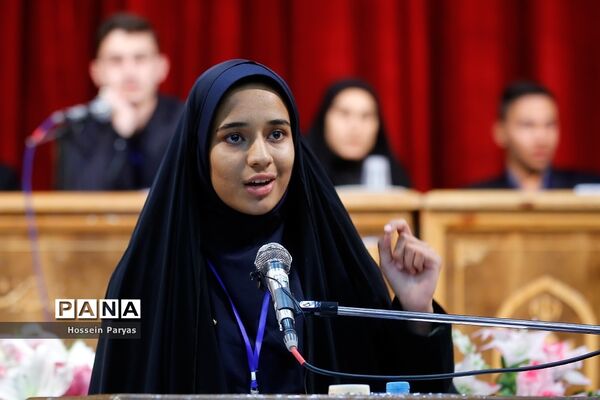 دومین نشست نهمین دوره مجلس دانش‌آموزی