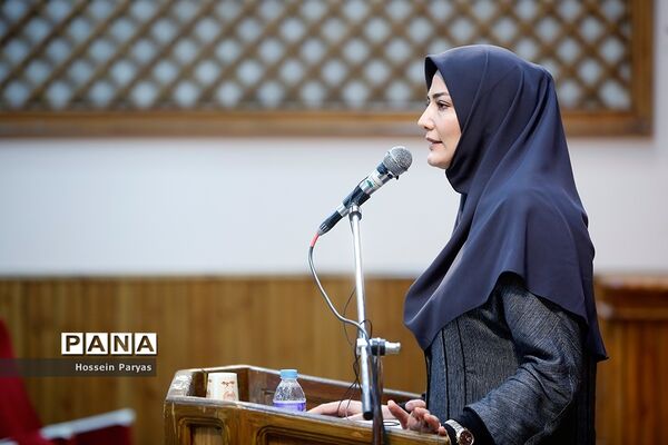 دومین نشست نهمین دوره مجلس دانش‌آموزی