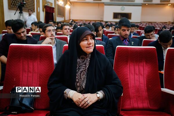 دومین نشست نهمین دوره مجلس دانش‌آموزی