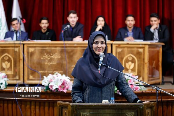 دومین نشست نهمین دوره مجلس دانش‌آموزی
