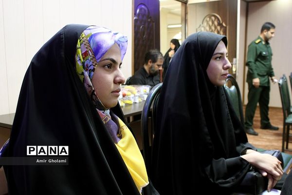 همایش تجلیل از نفرات برتر کنکور چهاردانگه