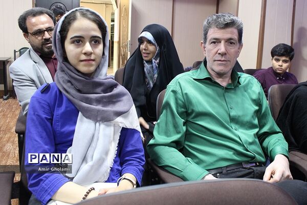همایش تجلیل از نفرات برتر کنکور چهاردانگه