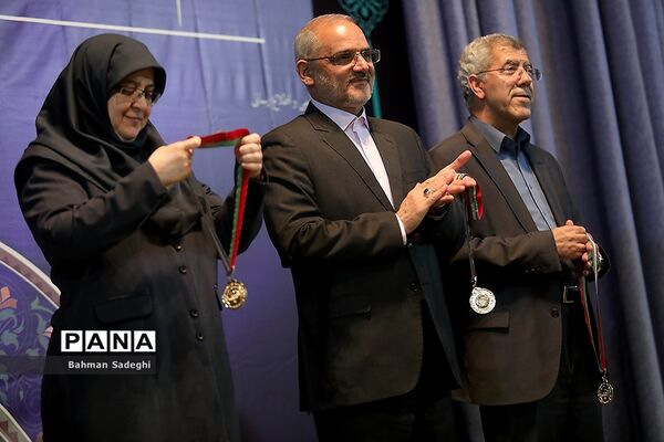 مراسم تجلیل از مدال‌آوران المپیادی‌های علمی سال 1397