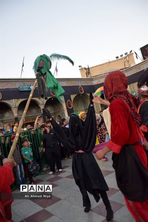 حرکت نمادین کاروان اسرای کربلا در قم