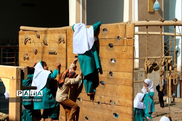 بازدید معاون رئیس جمهوری از پارک کلینیک باغچه ذهن
