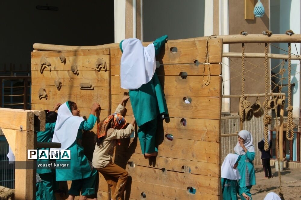 بازدید معاون رئیس جمهوری از پارک کلینیک باغچه ذهن