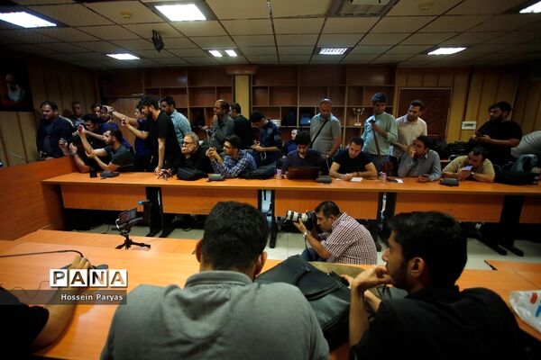 نشست خبری مربیان استقلال و پرسپولیس پیش از بازی دربی
