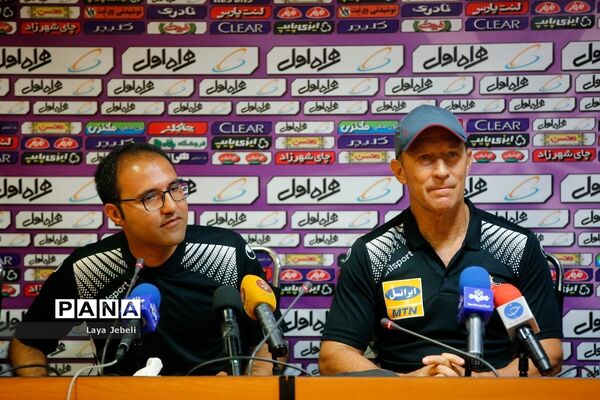 نشست خبری مربیان استقلال و پرسپولیس پیش از بازی دربی