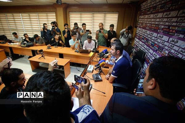 نشست خبری مربیان استقلال و پرسپولیس پیش از بازی دربی