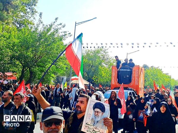 آخرین سلام؛ از میدان انقلاب تا میدان آزادی، تهران در آیین وداع با رهبر شهید