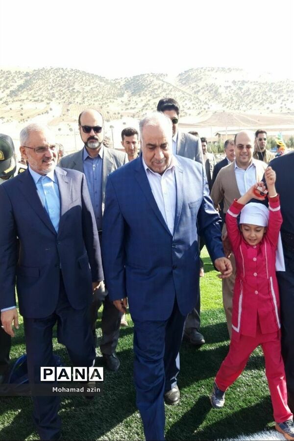 آیین افتتاح 72 باب مدرسه با حضور وزیر آموزش و پرورش در شهرستان ثلاث باباجانی