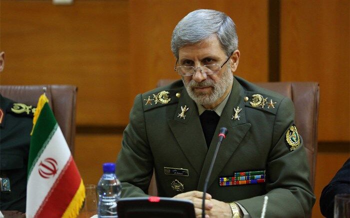 وزیردفاع: مقاومت موجب شد دشمنان از «فشار حداکثری» به «التماس حداکثری» بیفتند
