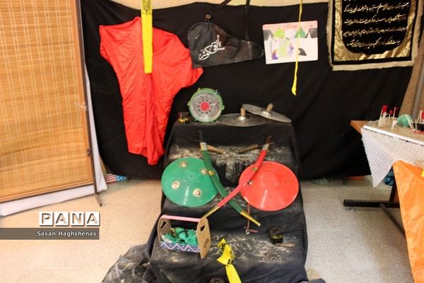 نمایشگاه هفته دفاع مقدس در آموزشگاه حضرت خدیجه(س) اسلامشهر