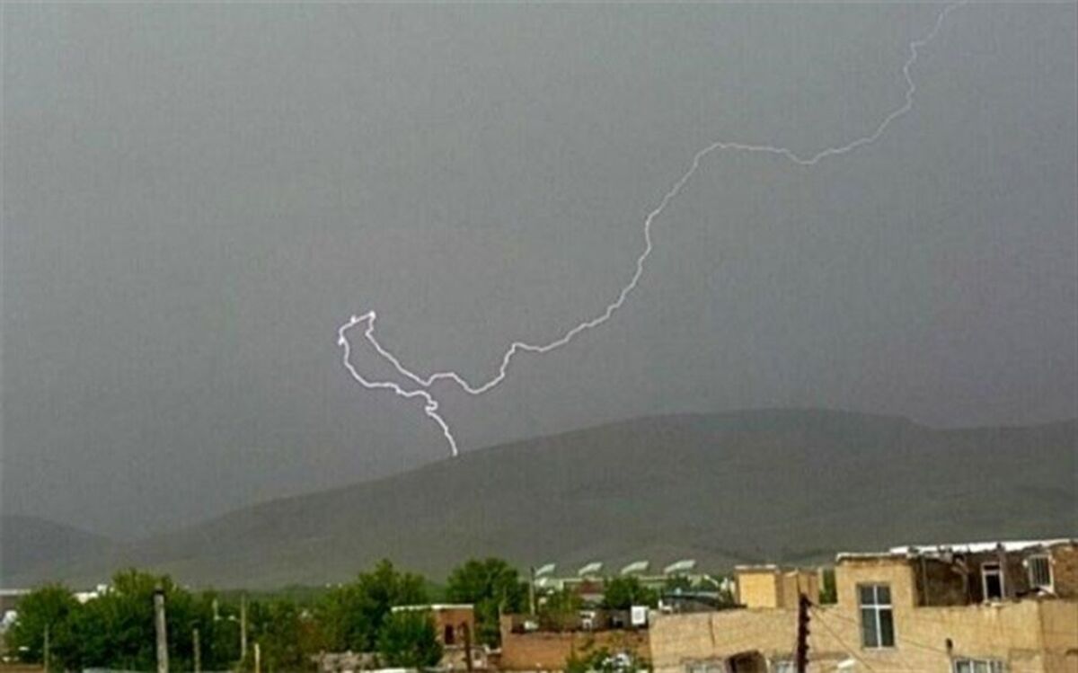 صاعقه جان یک دلگانی را گرفت