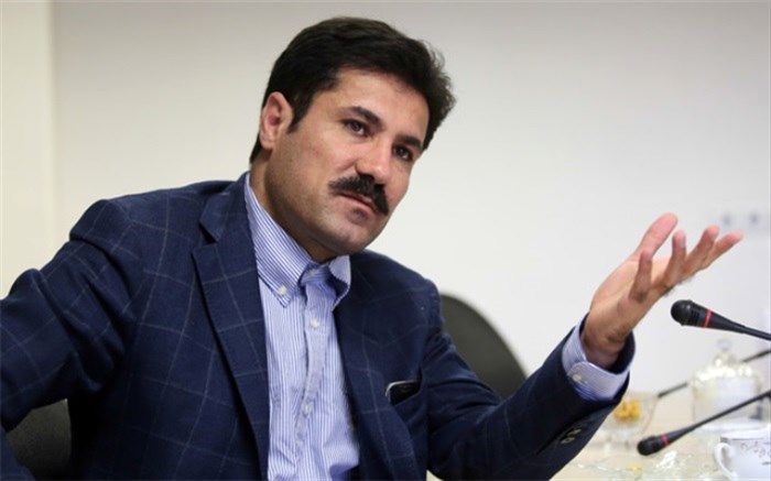 حسین‌زاده: مردم شفافیت در نظام را می‌خواهند نه فقط در یک دستگاه