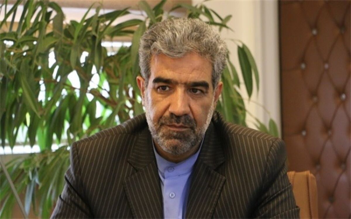 معاون توسعه مدیریت و پشتیبانی آموزش و پرورش البرز: نیروی انسانی، اساس تعلیم و تربیت است