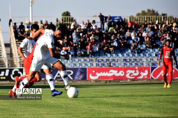 دیدار تیم‌های فوتبال ماشین سازی تبریز و پرسپولیس