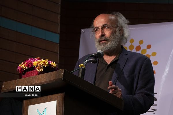 افتتاحیه هفتمین جشنواره فیلم مستقل خورشید با گرامیداشت سینمای کیانوش عیاری