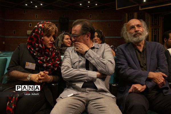 افتتاحیه هفتمین جشنواره فیلم مستقل خورشید با گرامیداشت سینمای کیانوش عیاری