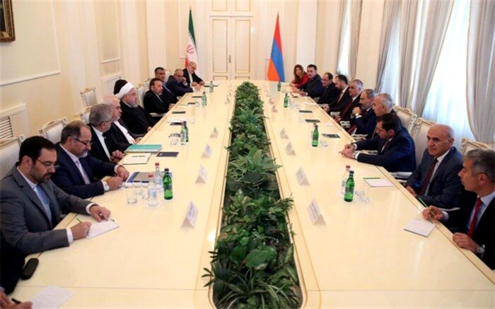 روحانی: قرارداد تهاتر گاز و برق با ارمنستان به حوزه کالا و خدمات گسترش یابد