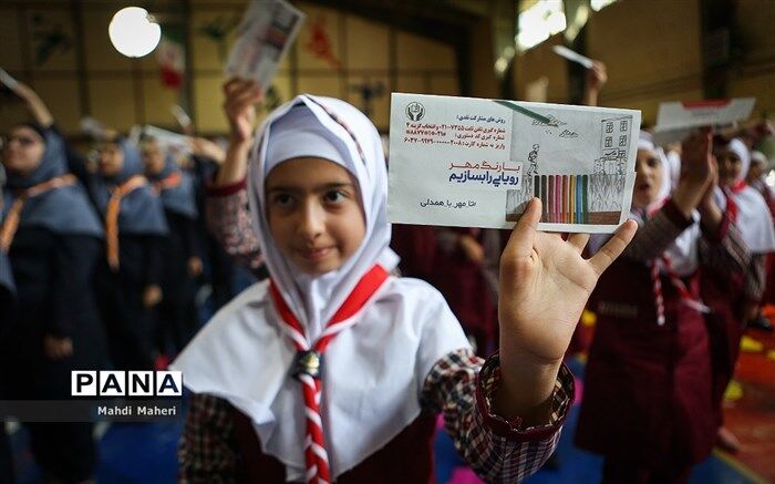 صیدلو: امیدوارم هیچ دانش‌آموزی به دلیل اقتصادی از تحصیل محروم نشود