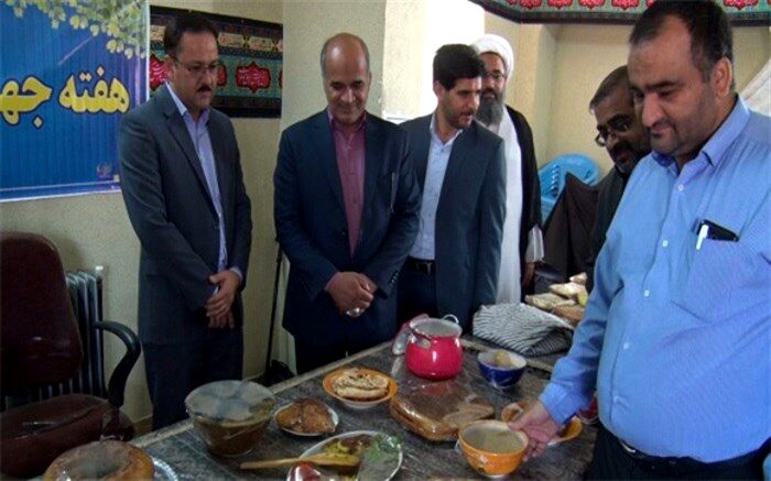 برگزاری جشنواره صنایع دستی و غذاهای سنتی مرکز  سالمندان حضرت زهرا(س)