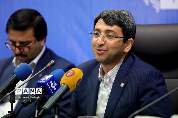 آیین تجلیل از رتبه های برتر آزمون سراسری دانشگاه‌ها توسط سازمان بهزیستی