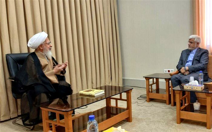 آیت‌الله جوادی آملی: با غارتگران به شدت برخورد شود