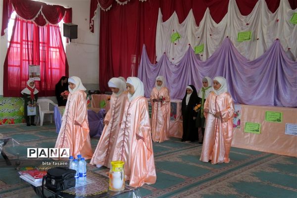 تقسیم عاطفه‌ها در جشن عاطفه‌های نی ریز