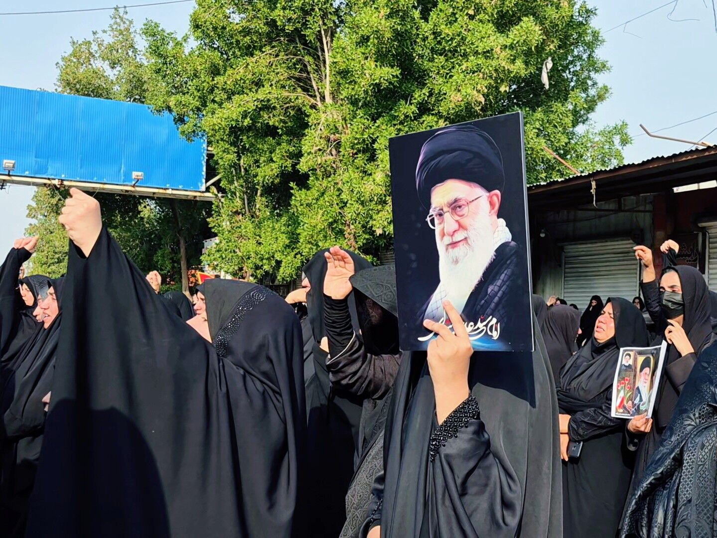 عنبرآباد در سوگ شهادت مقام معظم رهبری