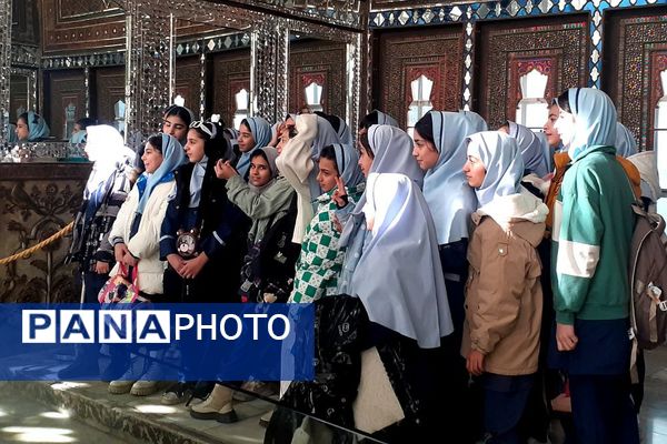 اردوی تفریحی دختران بهارستان ۲ در کاخ گلستان تهران