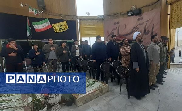 گلباران مزار شهدای گمنام قم در ایام الله دهه فجر