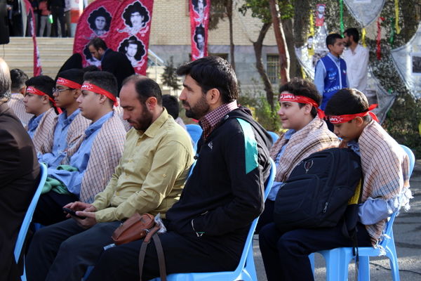 بزرگداشت شهدای دفاع مقدس در آموزش و پرورش ناحیه 4 کرج