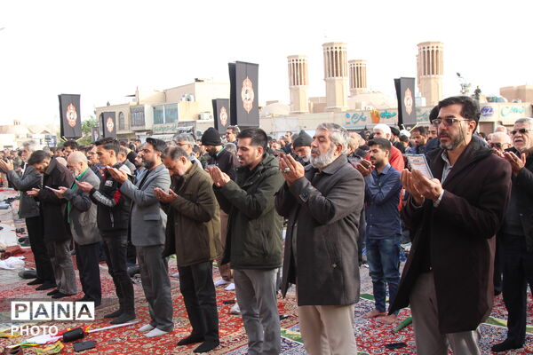 برپایی باشکوه نماز عید فطر در یزد