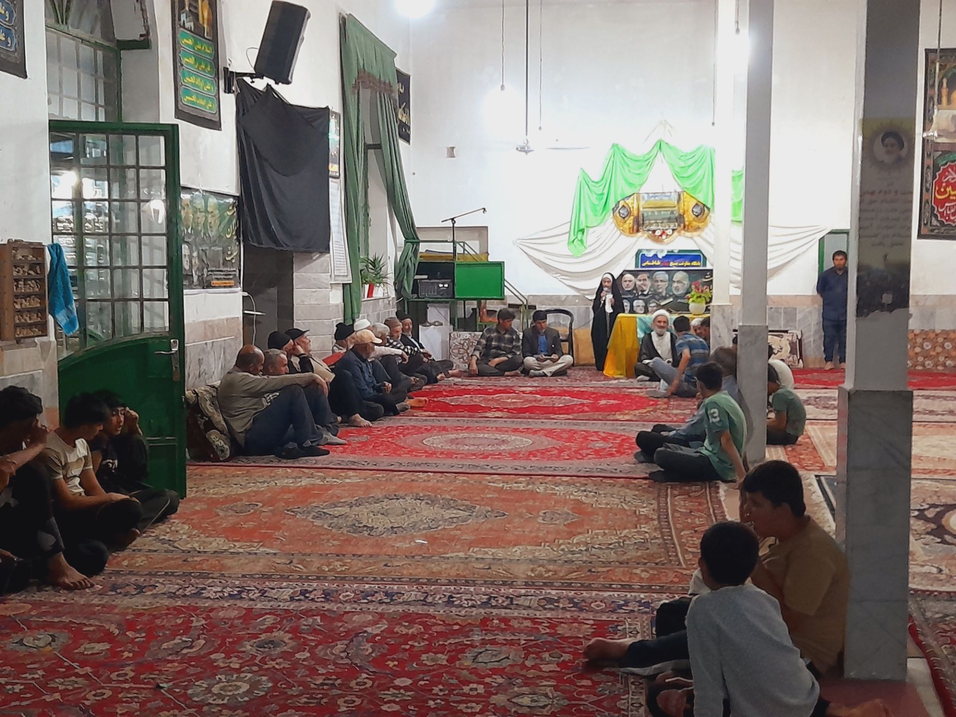 برگزاری مراسم یادبود شهیدان غدیر در روستای چلو شیروان 