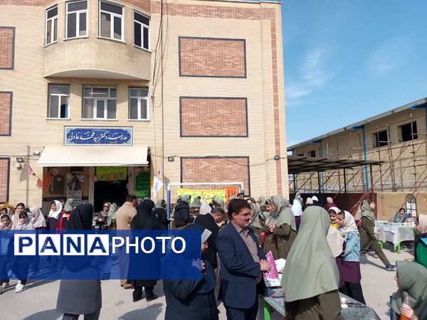 برپایی بازارچه کارآفرینی در مدارس بهبهان