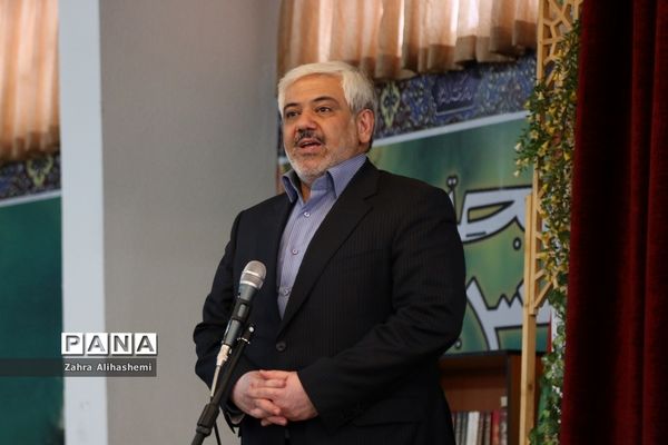 مراسم انتخابات انجمن اولیا و مربیان در مدرسه آیین روشن