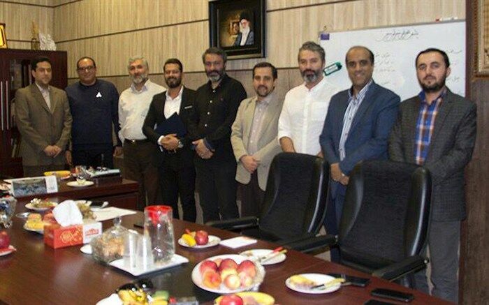 قدردانی از پژمان بازغی برای پاس داشتن زبان فارسی