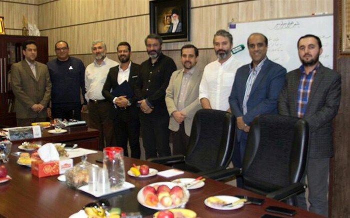 قدردانی از پژمان بازغی برای پاس داشتن زبان فارسی