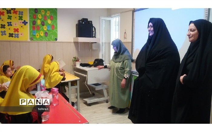بازدید معاون پرورشی منطقه۱ از میان وعده غذایی دانش آموزان