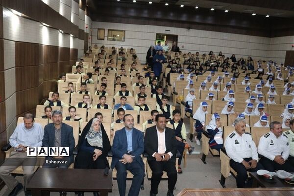 برگزاری همایش همیاران پلیس درشهرقدس