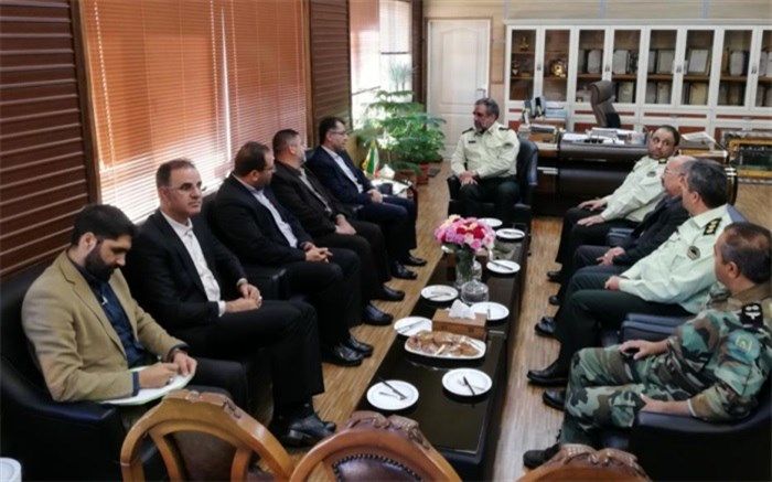 فرمانده نیروی انتظامی البرز عضو افتخاری همیار طبیعت شد