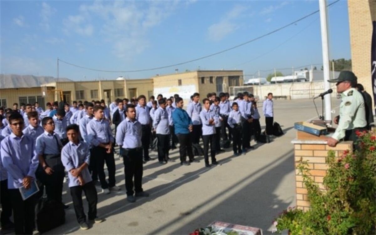 مسئولیت شما علم اندوزی برای آینده کشور، خود و جامعه است