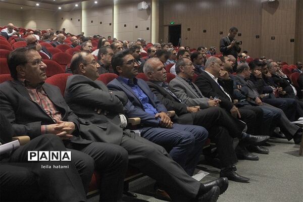 همایش معاونان تولیدات گیاهی و مدیران باغبانی سراسر کشور