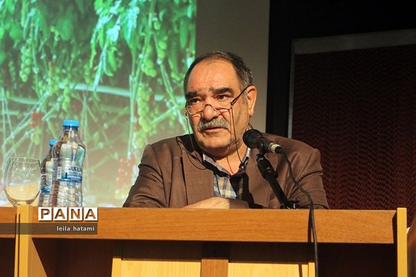 همایش معاونان تولیدات گیاهی و مدیران باغبانی سراسر کشور
