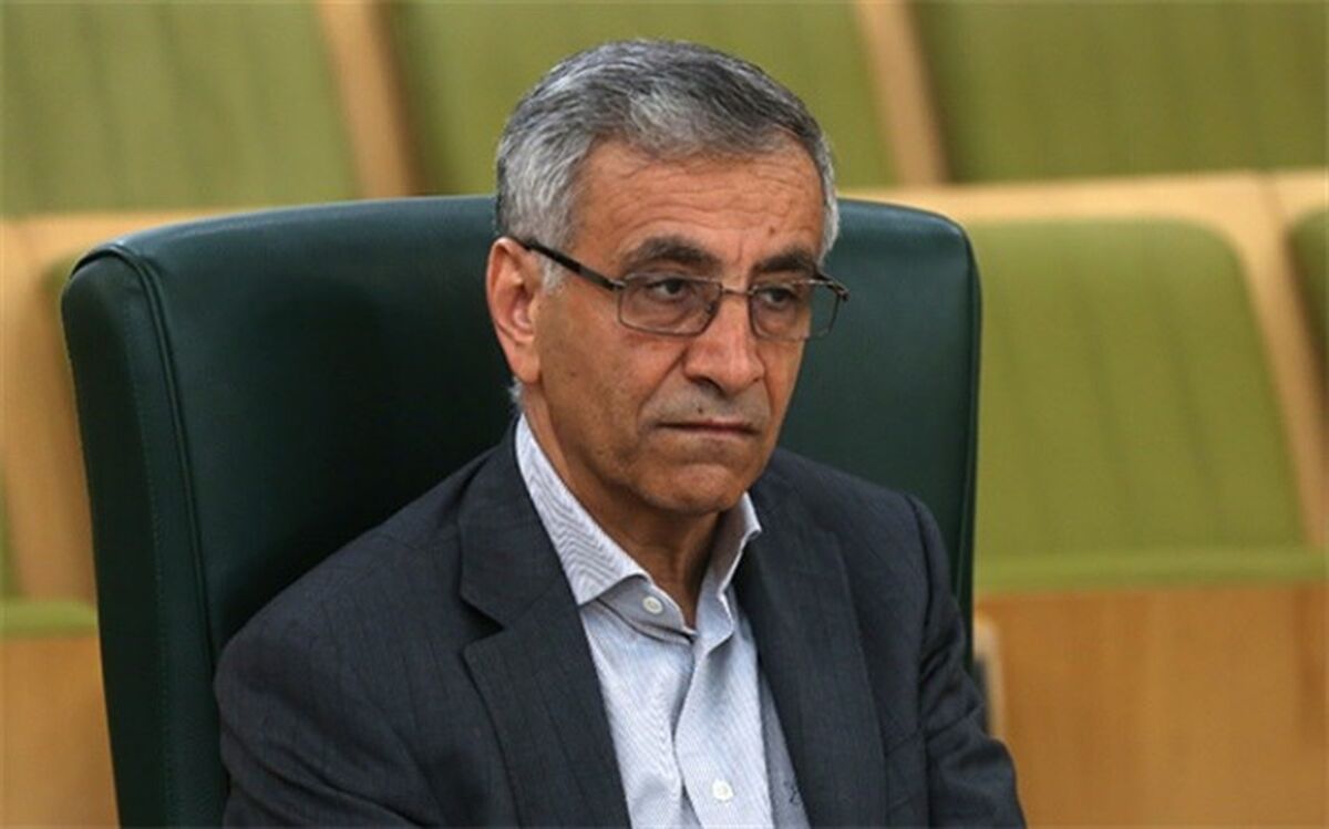 آموزش و پرورش زمینه حضور دانش آموزان در اجلاس نماز را فراهم کند