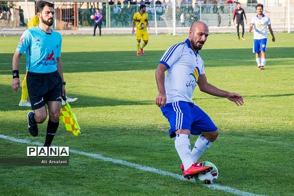 دیدار تیم‌های نود ارومیه و ملوان بندرانزلی