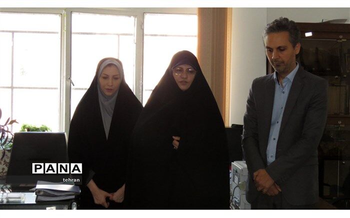 مراسم معارفه کارشناس مسئول سلامت و پیشگیری از آسیب های اجتماعی منطقه 8