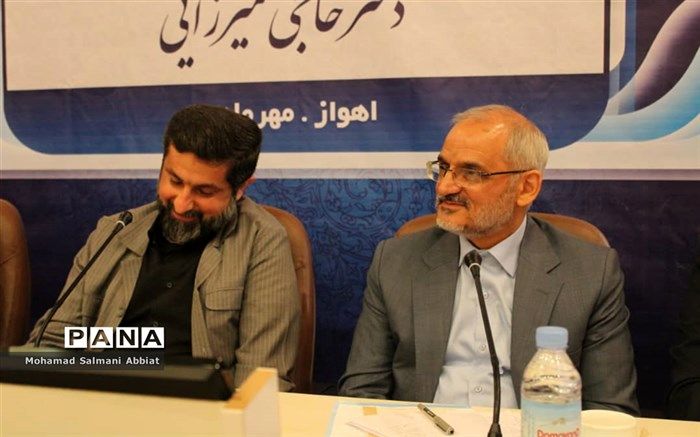 حاجی میرزایی:‌ دولت تصمیم گرفته ظرف 2 ماه آینده وضع نیروی انسانی آموزش و پرورش  را تعیین تکلیف کند